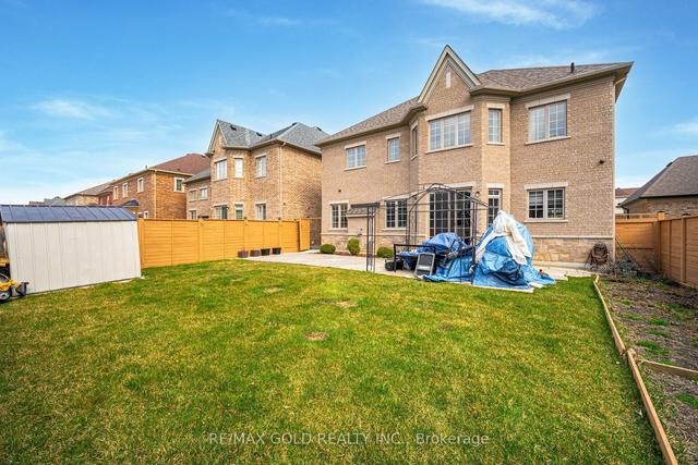 18 Alovera St, House detached with 5 bedrooms, 5 bathrooms and 8 parking in Brampton ON | Image 25