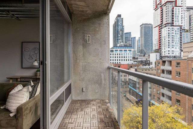 703 - 169 John St, Condo with 1 bedrooms, 1 bathrooms and 0 parking in Toronto ON | Image 4