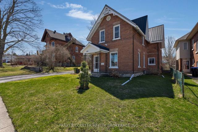 220 Third St, House detached with 5 bedrooms, 3 bathrooms and 4 parking in Midland ON | Image 23
