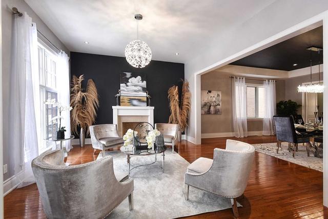 8 Hampton Park Cres, House detached with 6 bedrooms, 5 bathrooms and 2 parking in Toronto ON | Image 37