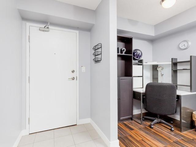 1003 - 11 Brunel Crt, Condo with 1 bedrooms, 1 bathrooms and 1 parking in Toronto ON | Image 2