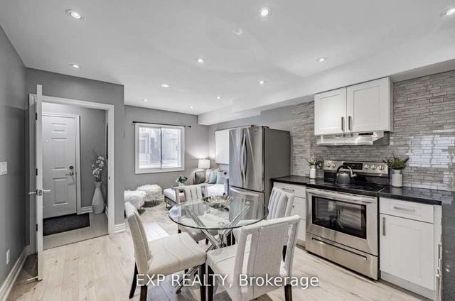 29 Bernice Cres, House detached with 4 bedrooms, 3 bathrooms and 3 parking in Toronto ON | Image 15