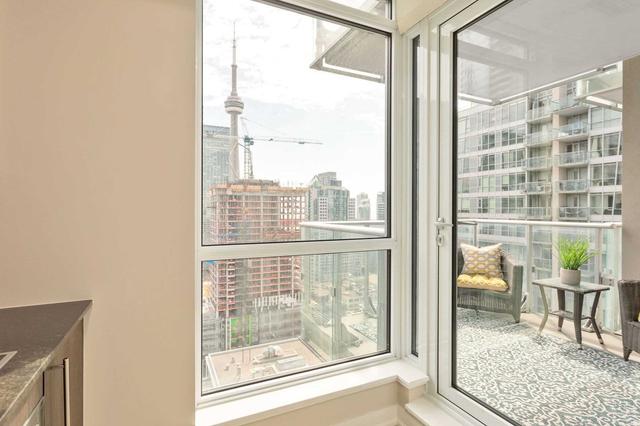 2804 - 199 Richmond St W, Condo with 2 bedrooms, 2 bathrooms and 1 parking in Toronto ON | Image 14