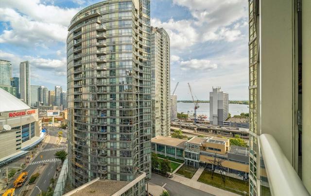 1807 - 10 Navy Wharf Crt, Condo with 1 bedrooms, 1 bathrooms and 1 parking in Toronto ON | Image 4