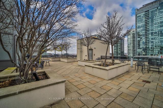 2104 - 20 Blue Jays Way, Condo with 2 bedrooms, 2 bathrooms and 2 parking in Toronto ON | Image 33