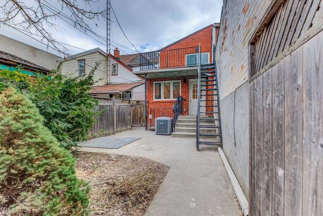 210 Christie St, House detached with 4 bedrooms, 5 bathrooms and 2 parking in Toronto ON | Image 23