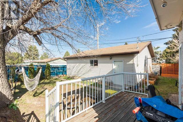 1030 8 Street S, House detached with 4 bedrooms, 1 bathrooms and 5 parking in Lethbridge AB | Image 32