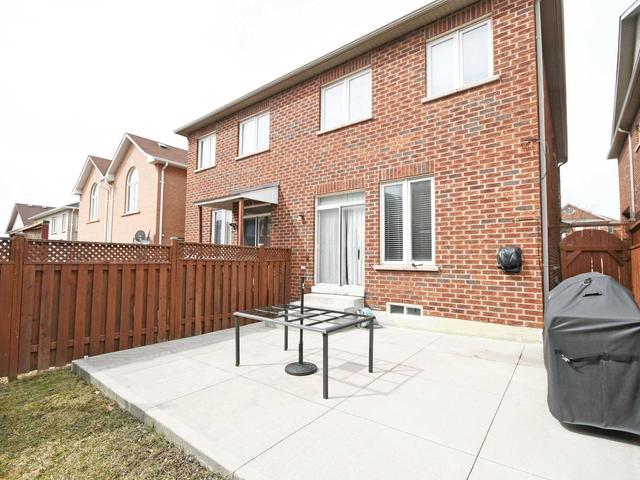 98 Silent Pond Cres, House semidetached with 3 bedrooms, 4 bathrooms and 4 parking in Brampton ON | Image 32