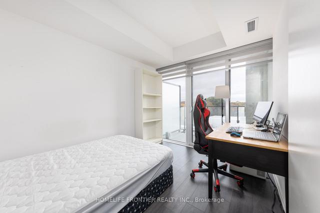 621 - 8 Hillsdale Ave E, Condo with 1 bedrooms, 2 bathrooms and 0 parking in Toronto ON | Image 3