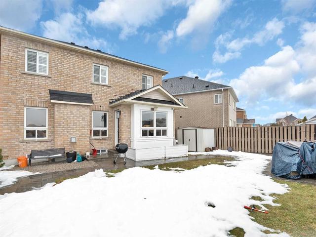 11 Abraham Crt, House detached with 3 bedrooms, 3 bathrooms and 2 parking in Ajax ON | Image 35