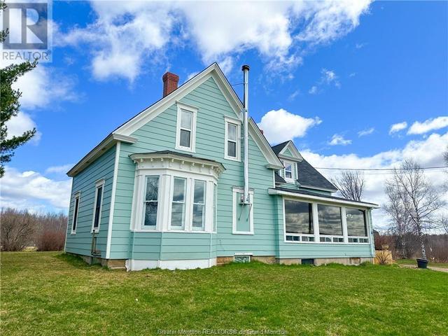 395 Principal St, House detached with 4 bedrooms, 1 bathrooms and null parking in Memramcook NB | Image 3