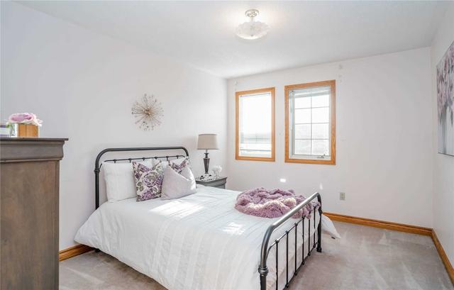 119 Elizabeth St, House detached with 3 bedrooms, 3 bathrooms and 8 parking in Oshawa ON | Image 10