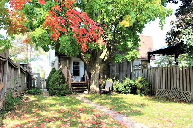 195 Taunton Rd W, House semidetached with 3 bedrooms, 2 bathrooms and 3 parking in Oshawa ON | Image 19