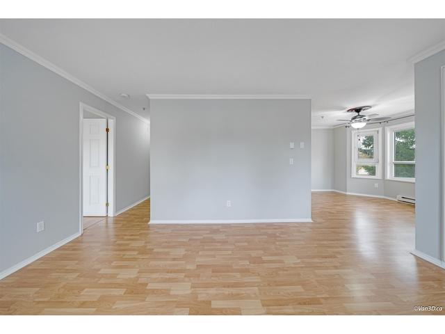 209 - 5977 177b Street, Condo with 2 bedrooms, 2 bathrooms and 1 parking in Surrey BC | Image 3