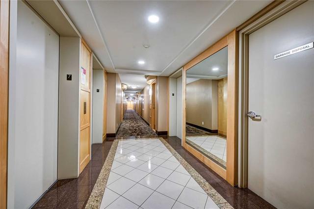 733 - 18 Mondeo Dr, Condo with 1 bedrooms, 1 bathrooms and 1 parking in Toronto ON | Image 37