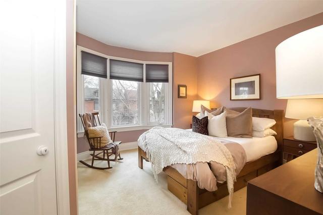 12 Roblocke Ave, House semidetached with 3 bedrooms, 2 bathrooms and 2 parking in Toronto ON | Image 11