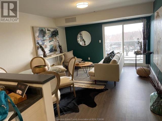 210 - 22 Victor, Condo with 2 bedrooms, 2 bathrooms and null parking in Essex ON | Image 3