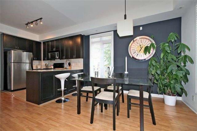 th 2 - 98 Carr St, Townhouse with 2 bedrooms, 2 bathrooms and 1 parking in Toronto ON | Image 6