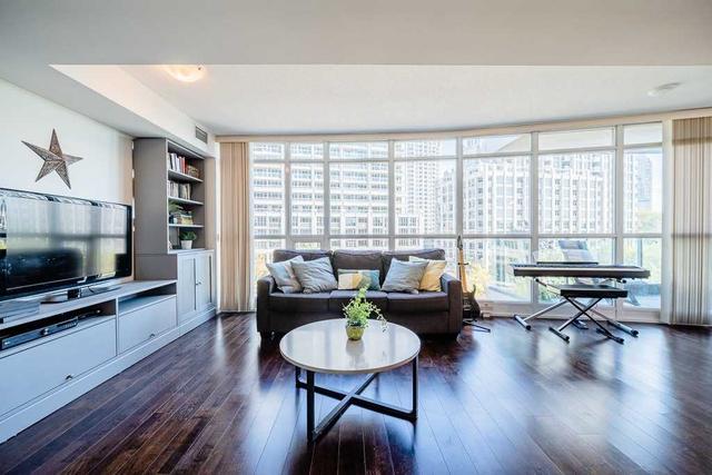 479 - 209 Fort York Blvd, Condo with 2 bedrooms, 2 bathrooms and 1 parking in Toronto ON | Image 6