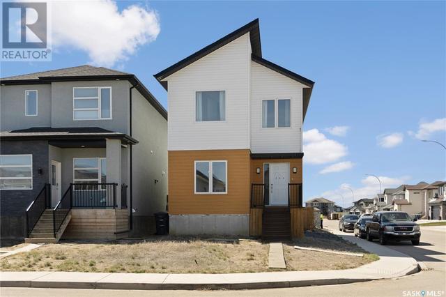 502 Fast Way, House detached with 4 bedrooms, 3 bathrooms and null parking in Saskatoon SK | Card Image