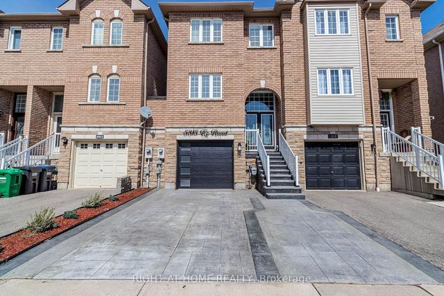 5815 Tiz Rd, House attached with 3 bedrooms, 4 bathrooms and 3 parking in Mississauga ON | Image 1