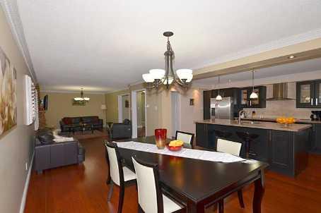 81 Pauline Crt, House detached with 4 bedrooms, 4 bathrooms and 4 parking in Vaughan ON | Image 3