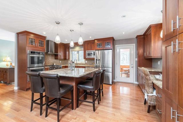 12885 Fifth Line, House detached with 3 bedrooms, 3 bathrooms and 10 parking in Halton Hills ON | Image 6