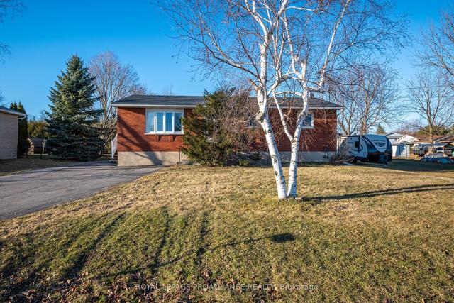 1225 Sunnyside Rd, House detached with 3 bedrooms, 1 bathrooms and 7 parking in Kingston ON | Image 12