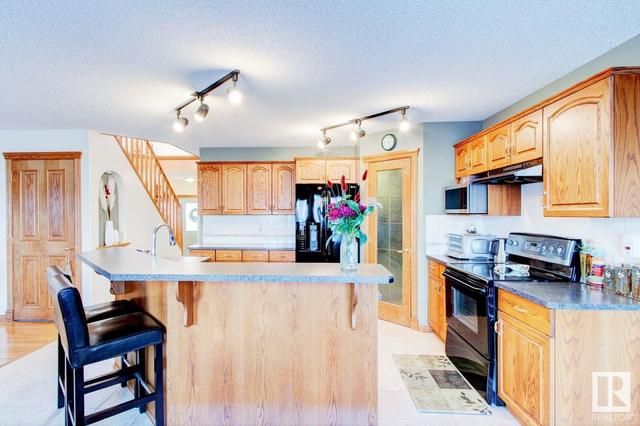 1731 Haswell Cv Nw, House detached with 5 bedrooms, 4 bathrooms and null parking in Edmonton AB | Image 38