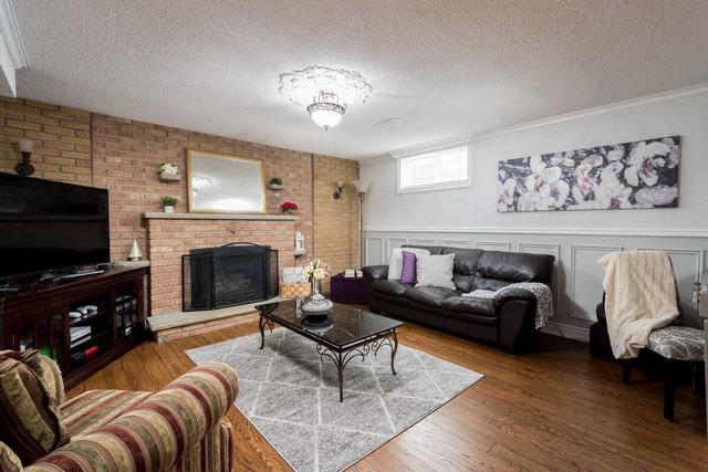 81 Willis Rd, House detached with 3 bedrooms, 3 bathrooms and 6 parking in Vaughan ON | Image 19