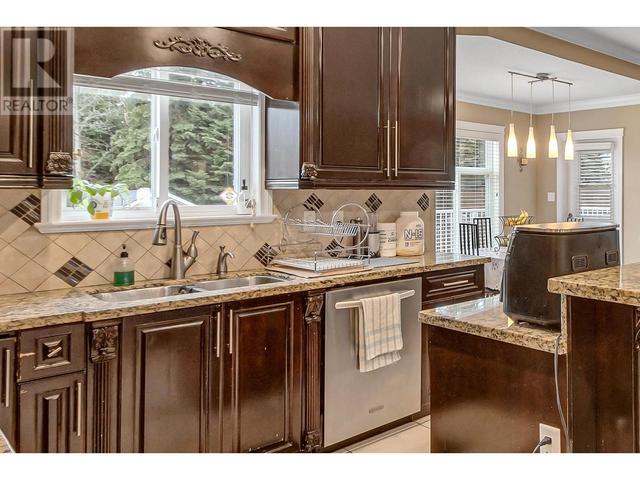 3309 Chartwell Avenue, House detached with 7 bedrooms, 7 bathrooms and null parking in Prince George BC | Image 15