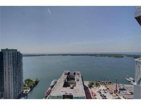 lph1 - 208 Queens Quay W, Condo with 2 bedrooms, 2 bathrooms and 1 parking in Toronto ON | Image 20