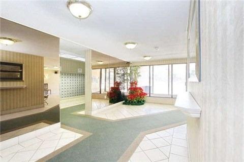 1001 - 18 Knightsbridge Rd, Condo with 3 bedrooms, 2 bathrooms and 1 parking in Brampton ON | Image 3
