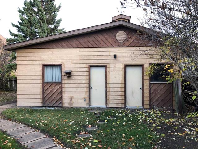 8 Mcphee Street, House detached with 3 bedrooms, 1 bathrooms and 2 parking in Red Deer AB | Image 5