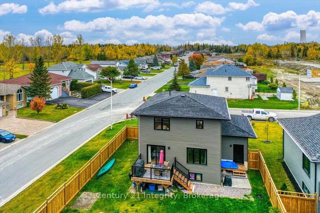 198 Meadowbrook Rd, House detached with 3 bedrooms, 3 bathrooms and 6 parking in Greater Sudbury ON | Image 40