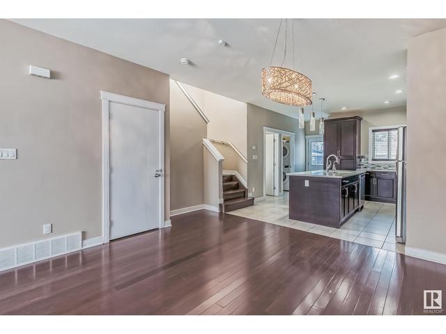 10314 159 St Nw, House semidetached with 6 bedrooms, 3 bathrooms and null parking in Edmonton AB | Image 9