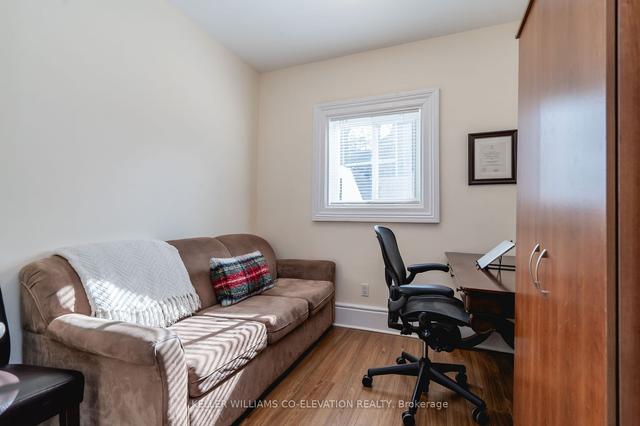 647 Dominion Ave, House detached with 3 bedrooms, 1 bathrooms and 4 parking in Midland ON | Image 3