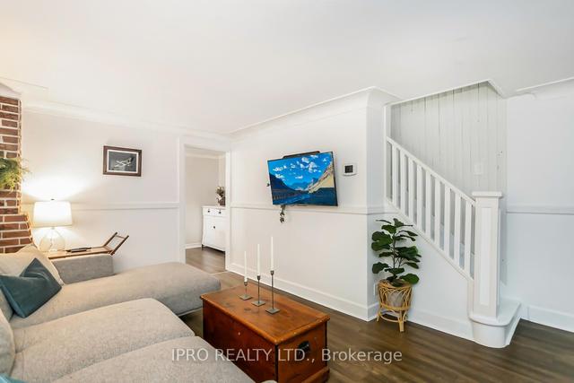 1 Morris Ave, House semidetached with 2 bedrooms, 1 bathrooms and 3 parking in Hamilton ON | Image 23