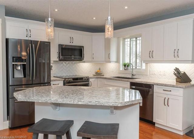 422 4th Street W, House detached with 4 bedrooms, 2 bathrooms and 8 parking in Owen Sound ON | Image 46