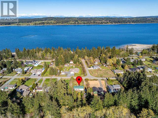 6573 Mystery Beach Rd, House other with 3 bedrooms, 2 bathrooms and null parking in Comox Valley A BC | Image 32