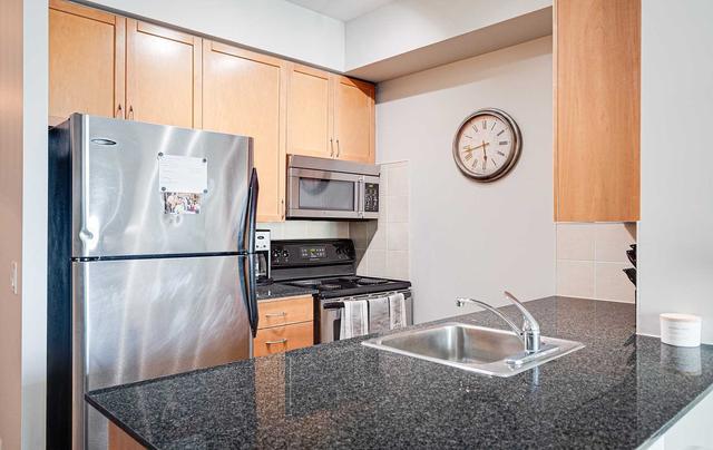 ph 201 - 35 Bales Ave, Condo with 1 bedrooms, 1 bathrooms and 1 parking in Toronto ON | Image 2