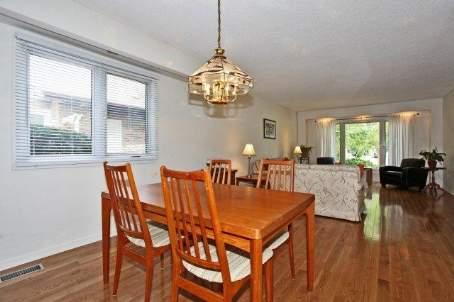 2297 Kenbarb Rd, House detached with 3 bedrooms, 3 bathrooms and 6 parking in Mississauga ON | Image 3