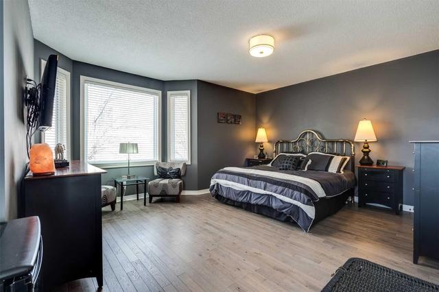 1 - 963 King Rd, Townhouse with 2 bedrooms, 3 bathrooms and 3 parking in Burlington ON | Image 5