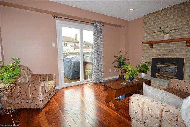 861 White Ash Dr, House detached with 3 bedrooms, 3 bathrooms and 2 parking in Whitby ON | Image 3