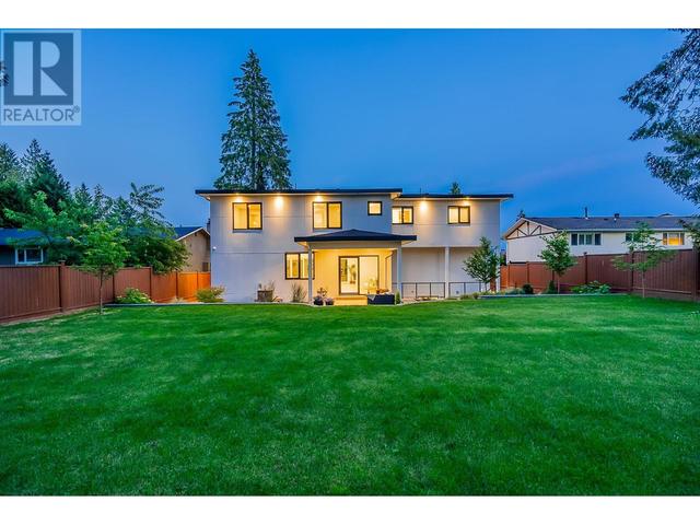 2978 Surf Crescent, House detached with 8 bedrooms, 8 bathrooms and 6 parking in Coquitlam BC | Image 36