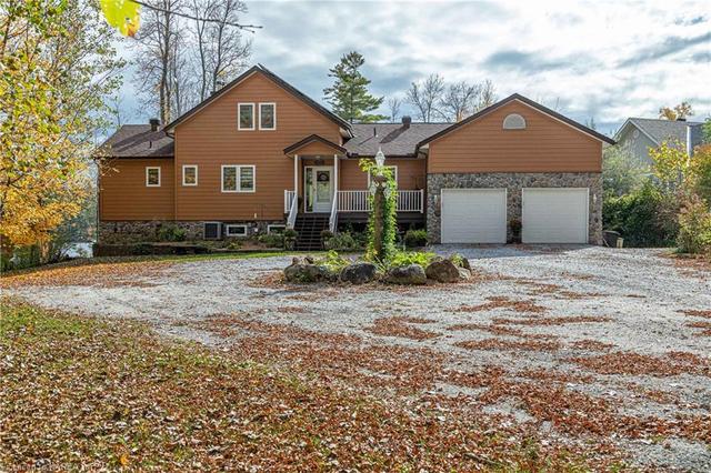 351 Crow Lake Road, House detached with 3 bedrooms, 3 bathrooms and 2 parking in Tay Valley ON | Image 2
