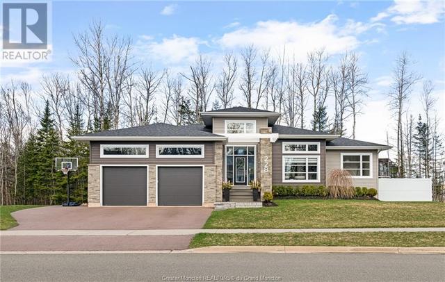 228 Yvonne, House detached with 6 bedrooms, 4 bathrooms and null parking in Dieppe NB | Image 1