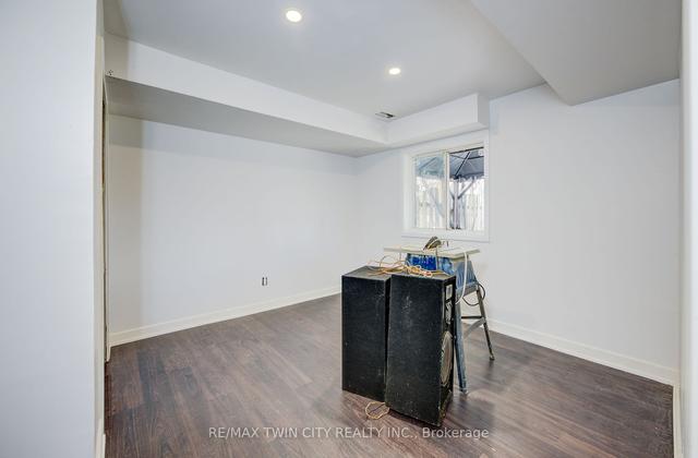 a - 147 Weber St E, House attached with 3 bedrooms, 2 bathrooms and 3 parking in Kitchener ON | Image 21