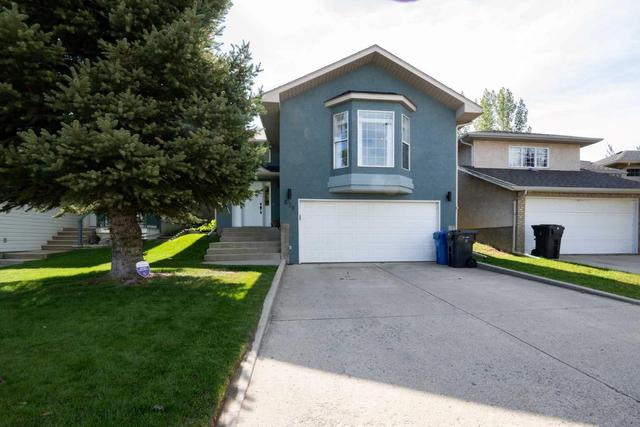 679 Heritage Boulevard W, House detached with 3 bedrooms, 2 bathrooms and 4 parking in Lethbridge AB | Image 1