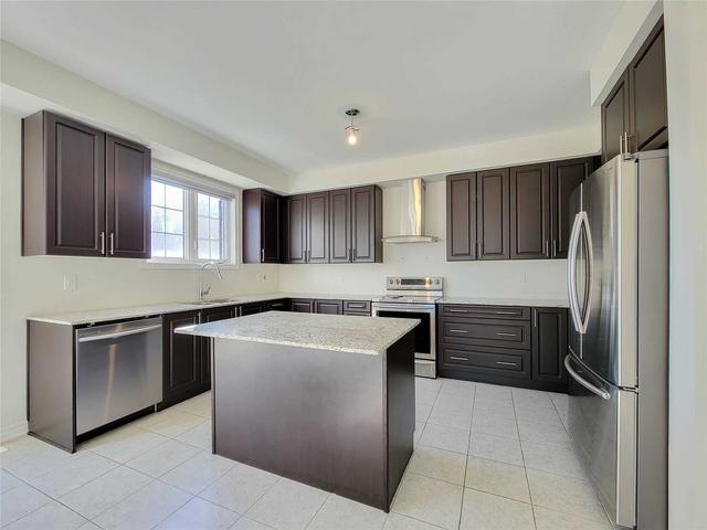 7 Willoughby Pl, House detached with 4 bedrooms, 4 bathrooms and 4 parking in Clarington ON | Image 5